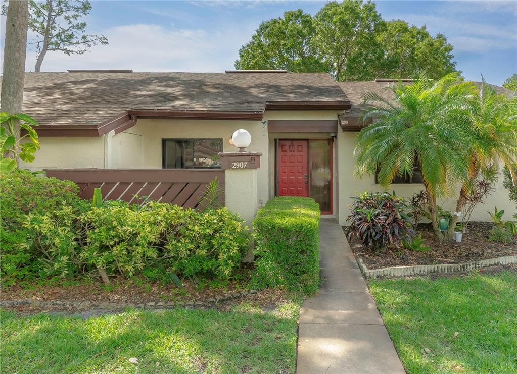 2907 BOXWOOD COURT PALM HARBOR, FL 34684