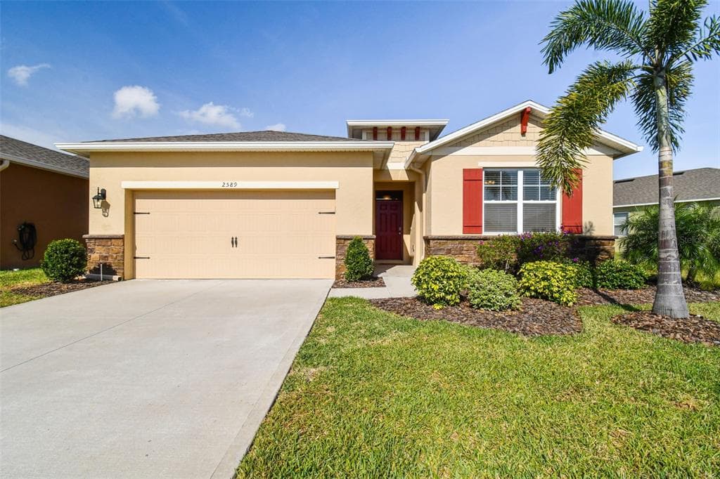 2589 CANYON CREST DRIVE LAKELAND, FL 33811