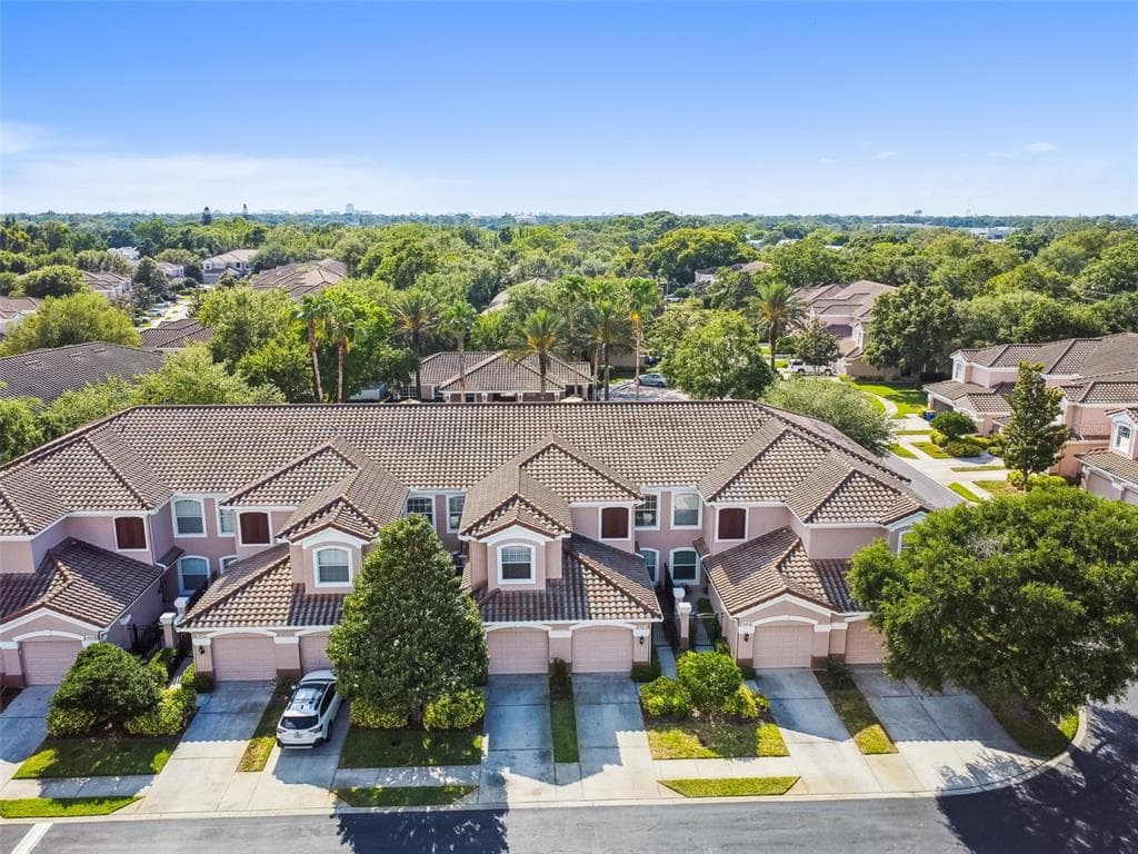 2107 CARRIAGE LANE CLEARWATER, FL 33765