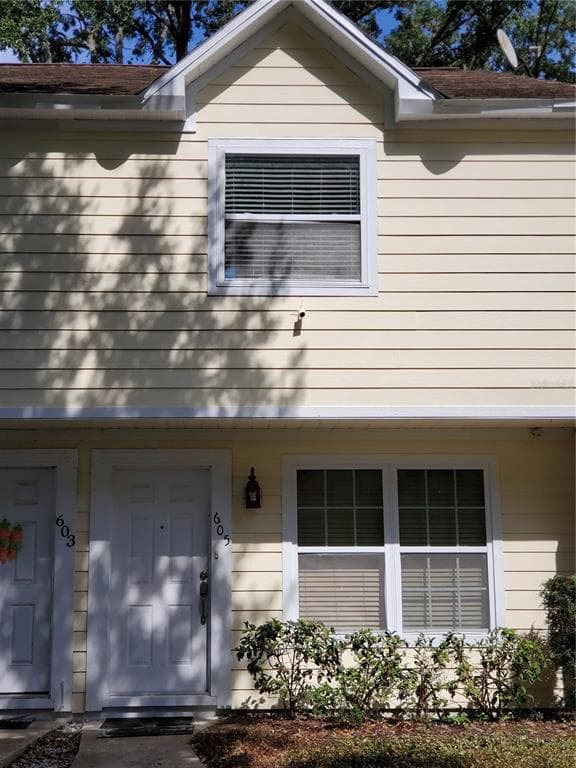 605 SAINT HENRY DRIVE BRANDON, FL 33511