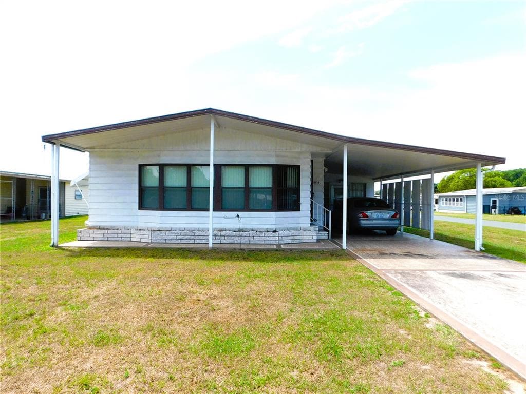 39450 ELGIN DRIVE ZEPHYRHILLS, FL 33542