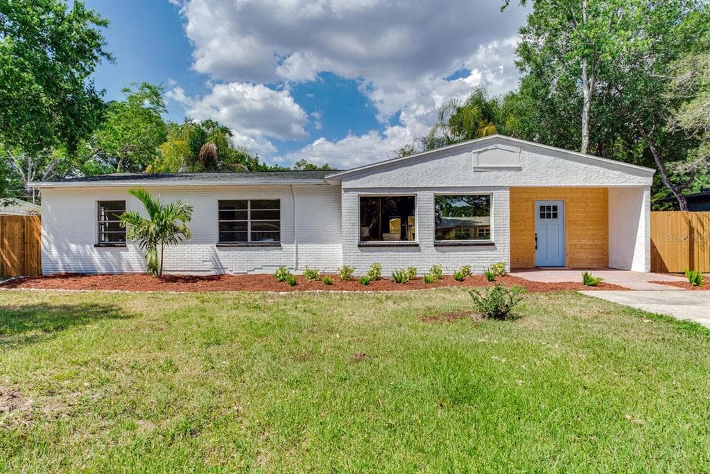 1711 W BEDINGFIELD DRIVE TAMPA, FL 33603