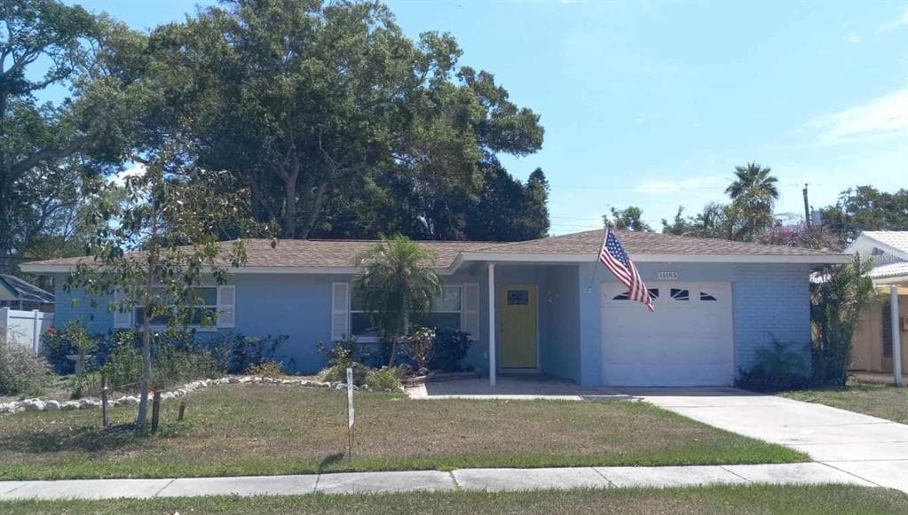 11485 IMPERIAL GROVE DRIVE E LARGO, FL 33774