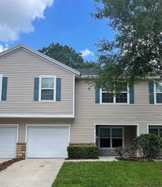 151 WOODKNOLL PLACE VALRICO, FL 33594