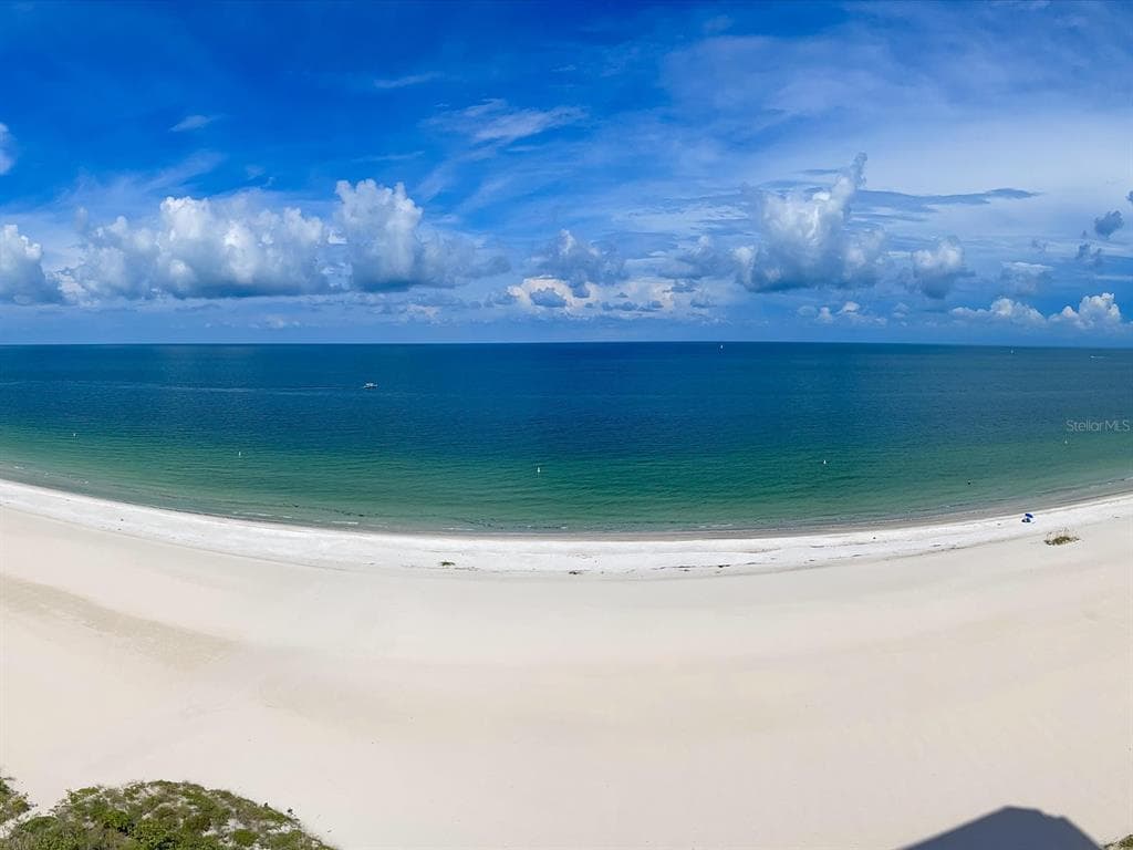 1340 GULF BLVD UNIT 14E CLEARWATER BEACH, FL 33767