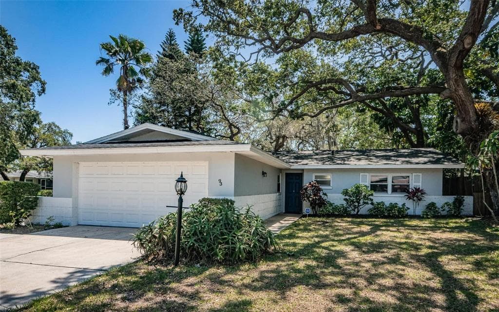 93 VENTURA DRIVE DUNEDIN, FL 34698