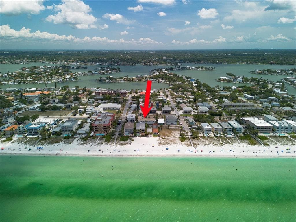 2110 GULF BOULEVARD UNIT 4 INDIAN ROCKS BEACH, FL 33785