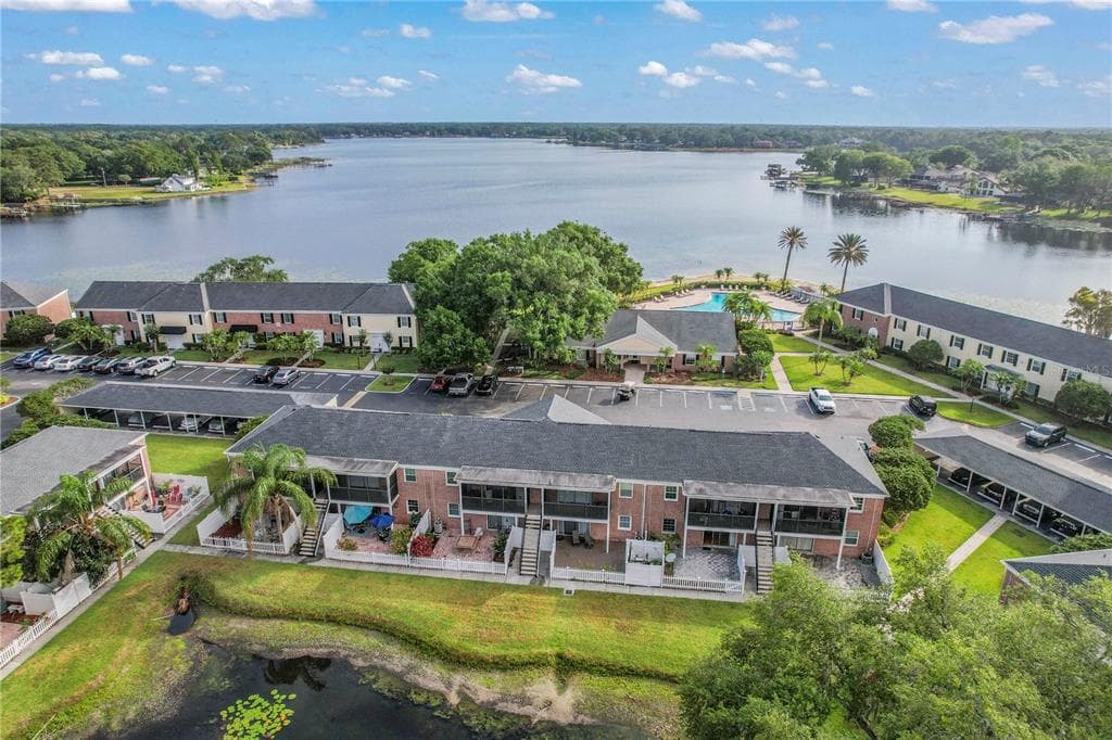 13755 ORANGE SUNSET DRIVE UNIT 101 TAMPA, FL 33618