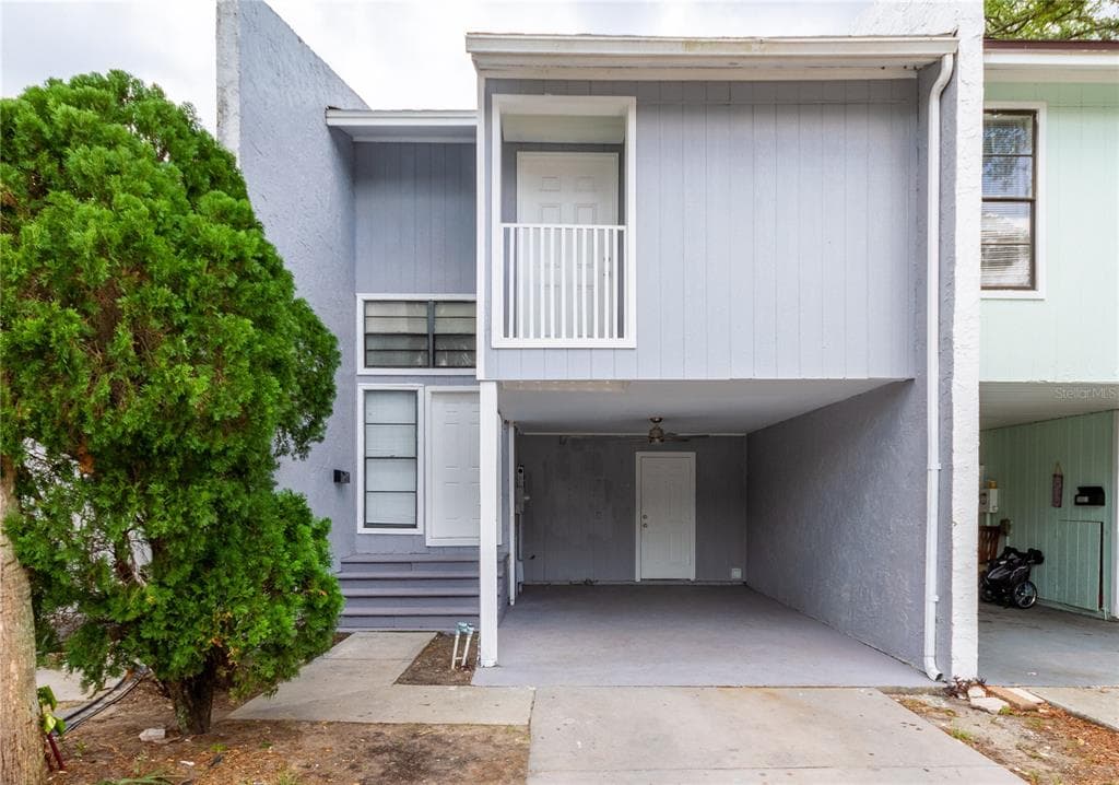5009 TERRACE VILLAGE LANE TAMPA, FL 33617