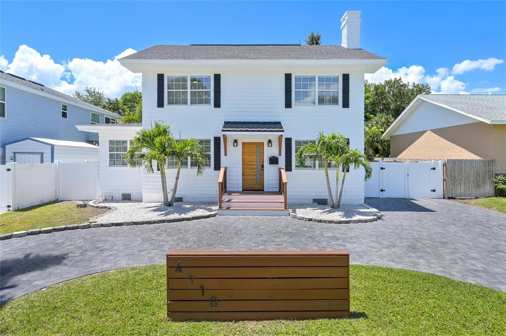 4110 HELENA STREET NE ST PETERSBURG, FL 33703