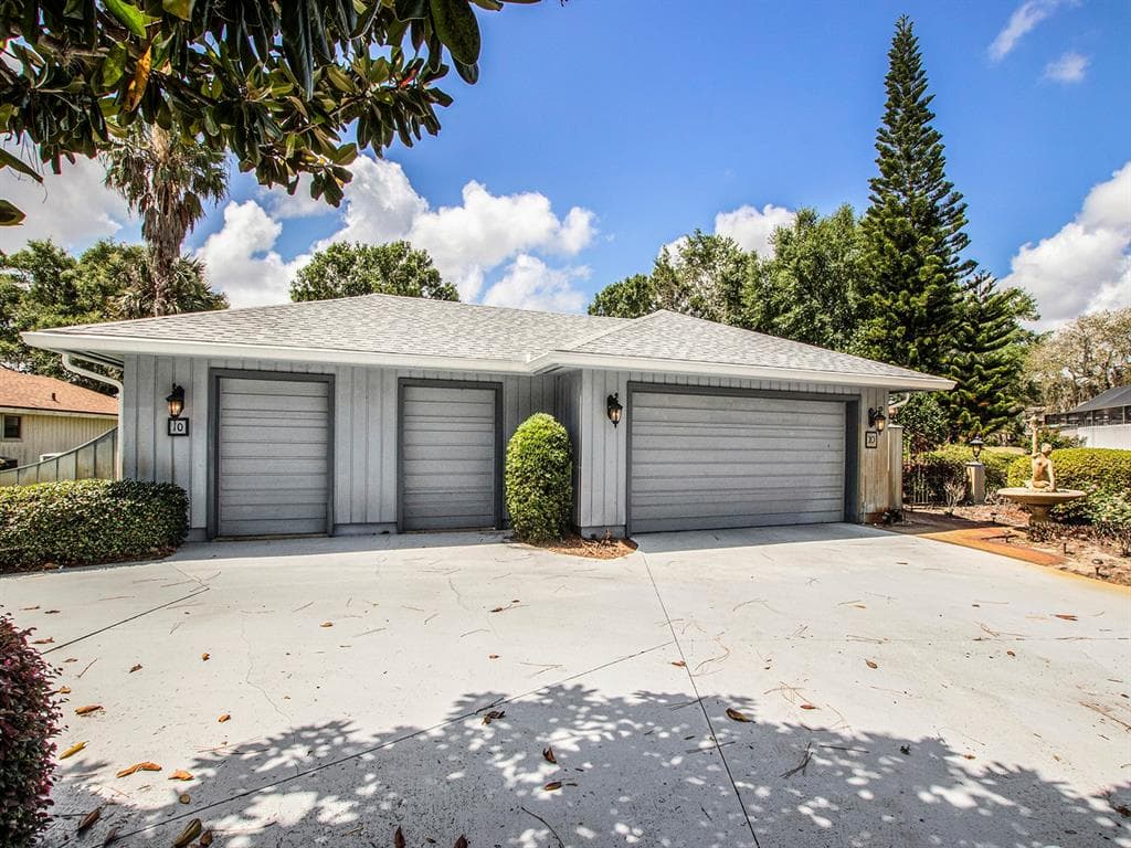 10 GRENEWOOD LANE HAINES CITY, FL 33844