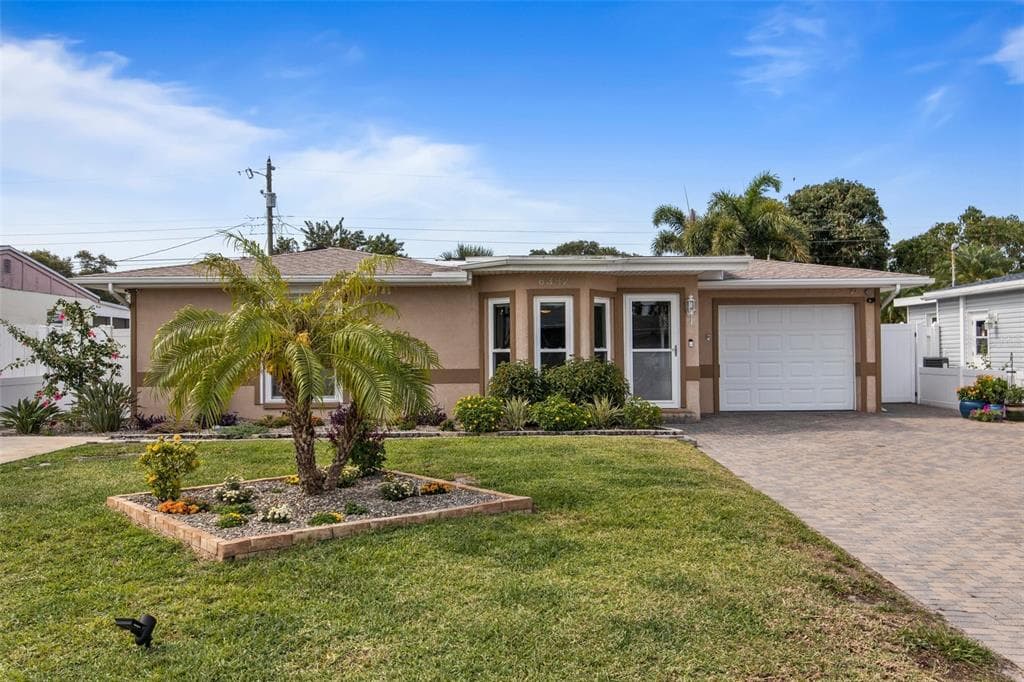 6382 44TH AVENUE N KENNETH CITY, FL 33709