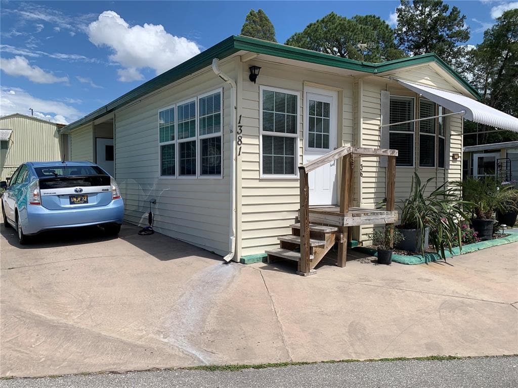 1381 RONDE LOOP PLANT CITY, FL 33563
