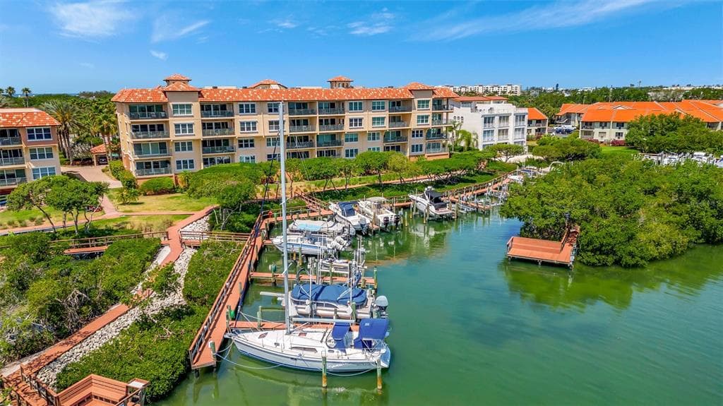 1645 PINELLAS BAYWAY S UNIT B5