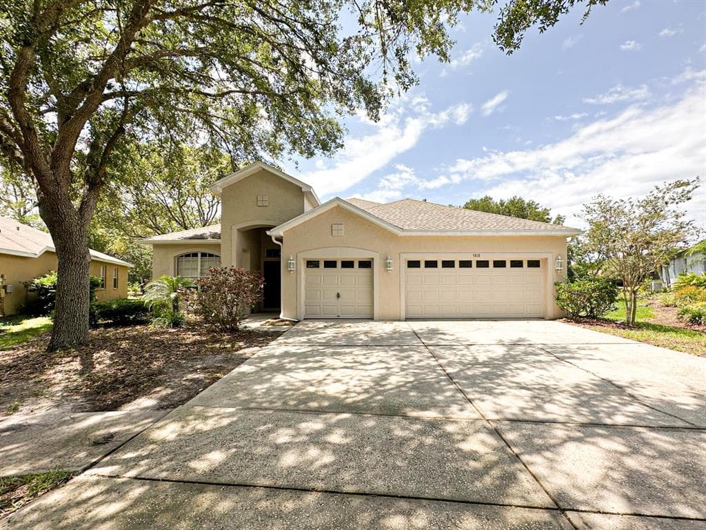 5818 HERONRISE CRESCENT DRIVE LITHIA, FL 33547