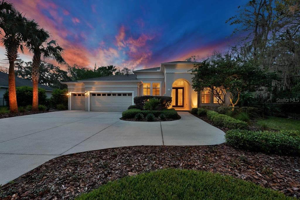 5907 FISHHAWK CROSSING BOULEVARD LITHIA, FL 33547