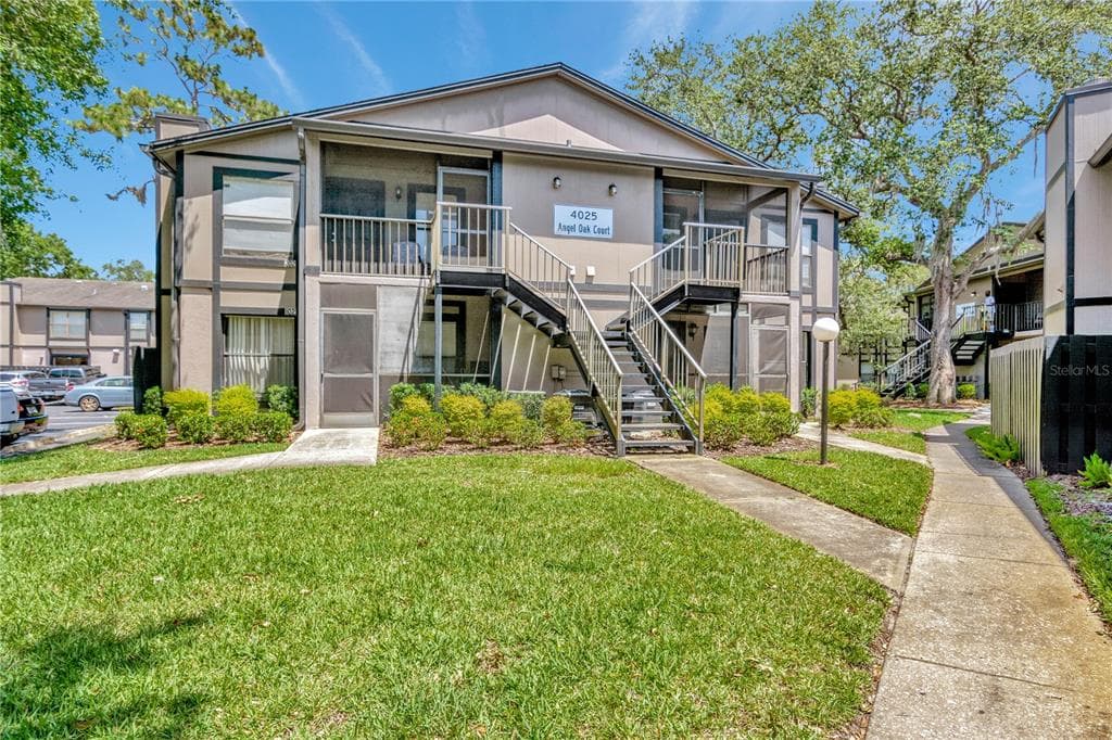 4025 ANGEL OAK COURT UNIT 101 TAMPA, FL 33613