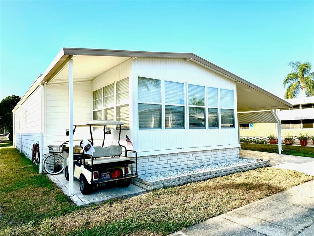 82408 NEW CIRCLE DRIVE N PINELLAS PARK, FL 33781