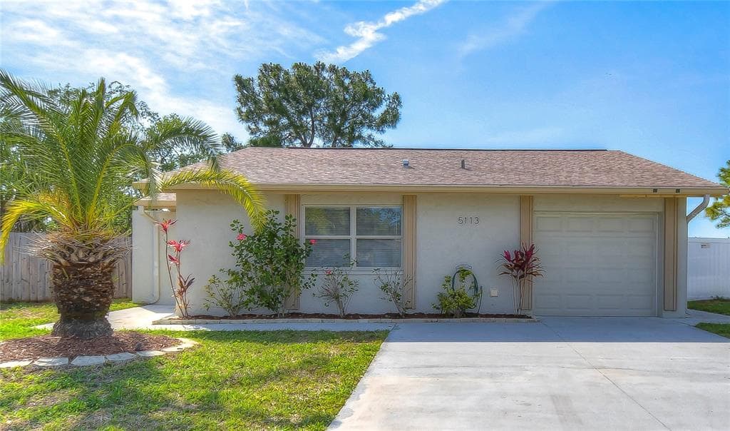 5113 STONEHAVEN COURT TAMPA, FL 33624