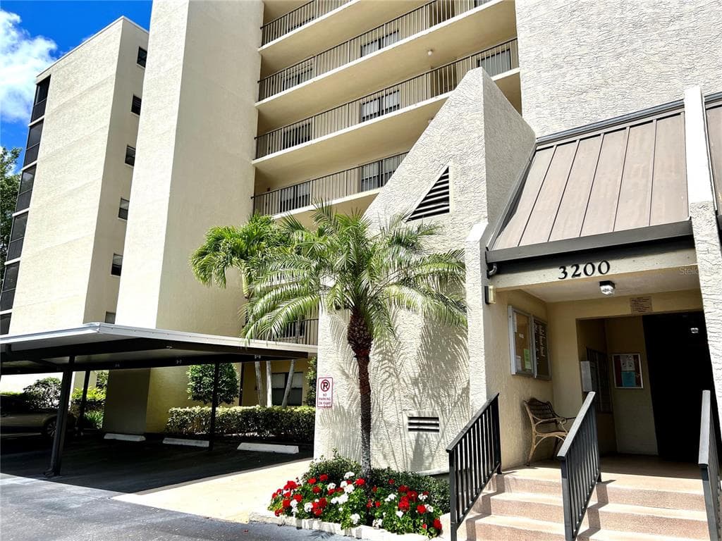 3200 COVE CAY DRIVE UNIT 5A CLEARWATER, FL 33760