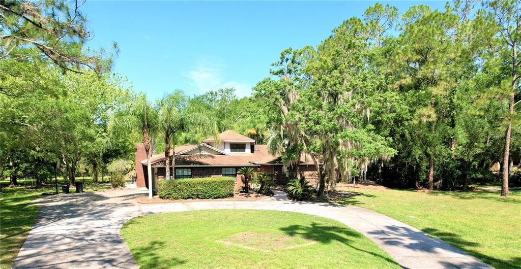 25209 BUNTING CIRCLE