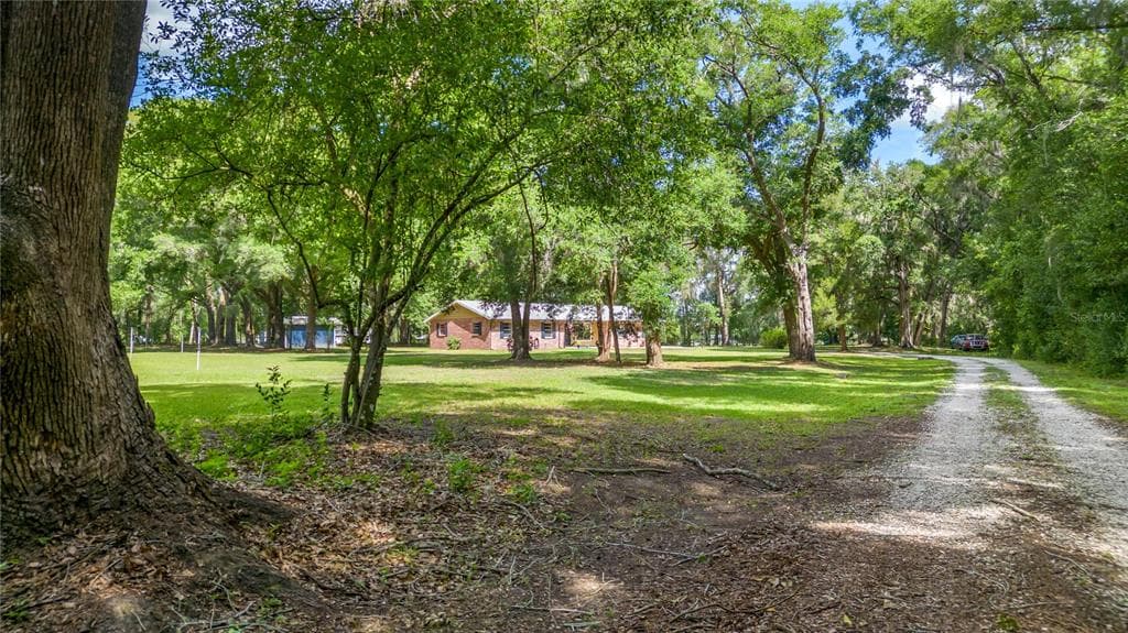 16611 14TH STREET DADE CITY, FL 33523