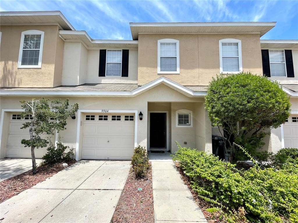 9904 VENETIAN RIVER WAY TAMPA, FL 33619