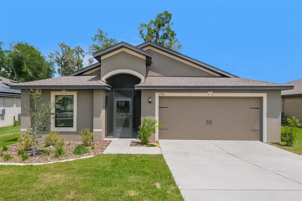 6760 REDBAY DRIVE BROOKSVILLE, FL 34602