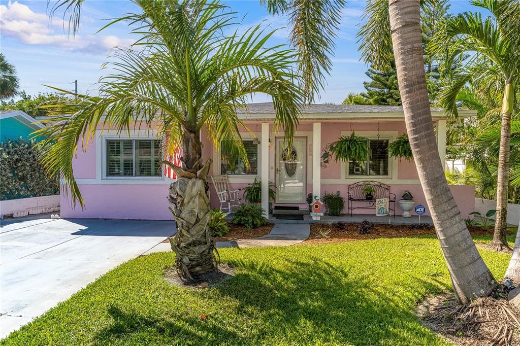 528 77TH AVENUE ST PETE BEACH, FL 33706