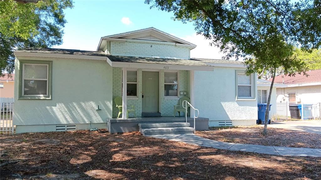 465 74TH AVENUE N ST PETERSBURG, FL 33702