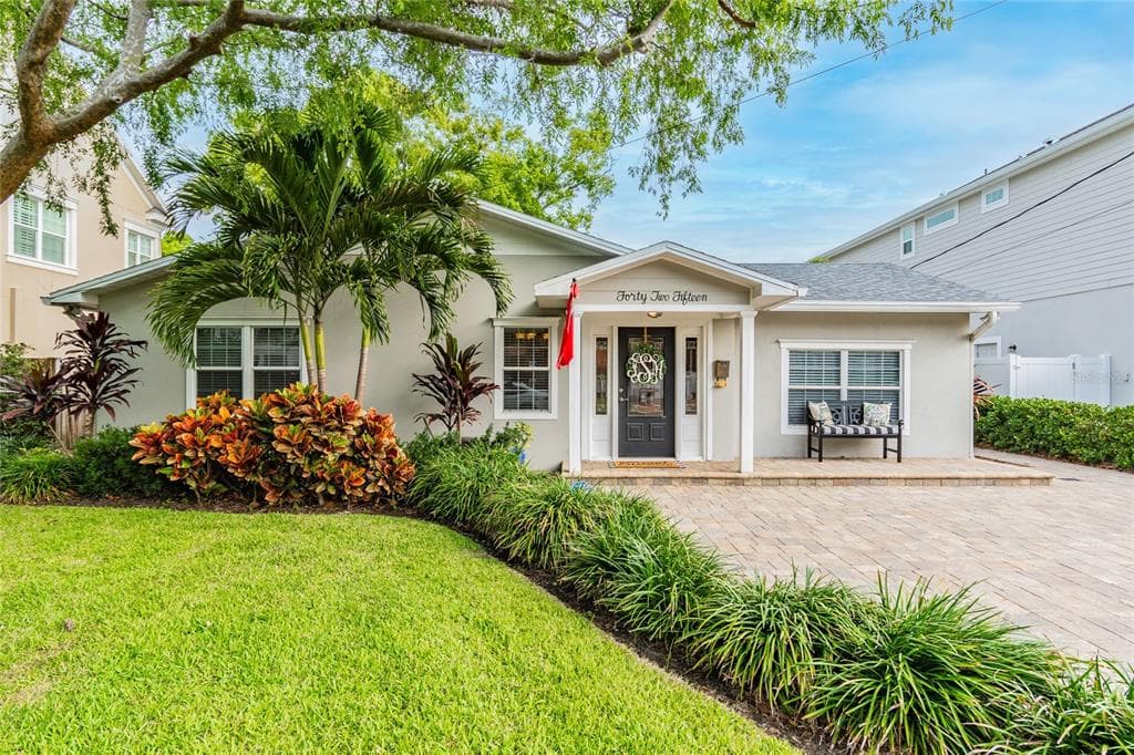 4215 W ZELAR STREET TAMPA, FL 33629