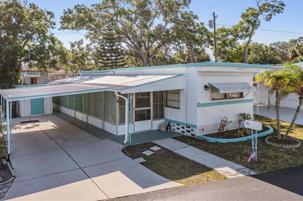 4061 58TH AVENUE N UNIT 123 ST PETERSBURG, FL 33714