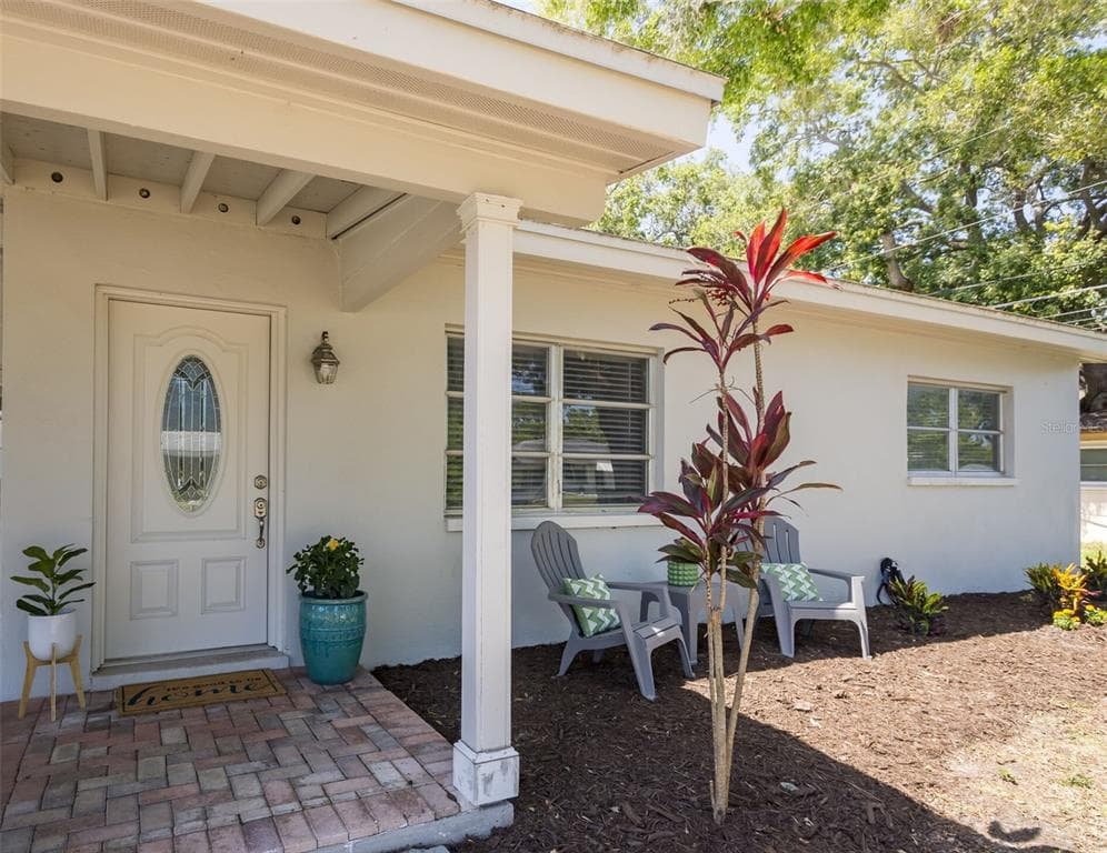 1719 SHERWOOD STREET CLEARWATER, FL 33755