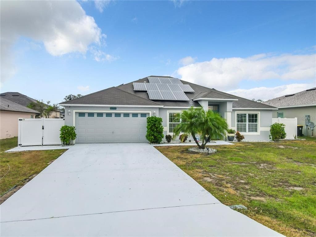 1903 MANATEE LANE POINCIANA, FL 34759