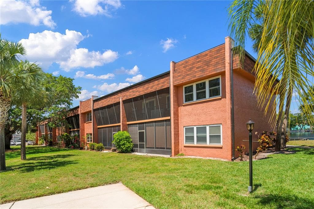 4805 ALT 19 UNIT 624 PALM HARBOR, FL 34683