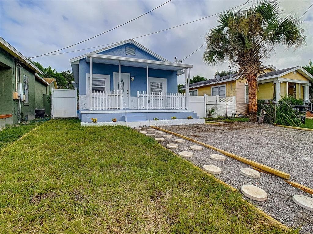 2525 W WALNUT STREET TAMPA, FL 33607