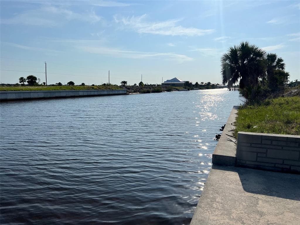 4601 NW 35TH TERRACE CAPE CORAL, FL 33993