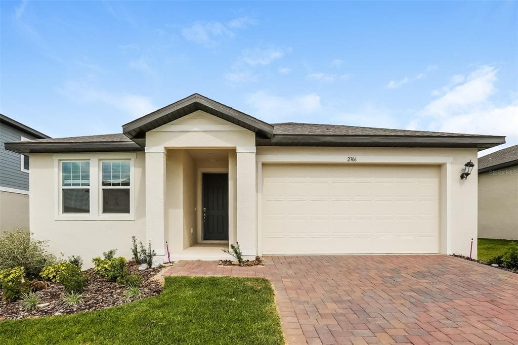 2306 RAVEN RIDGE ROAD MINNEOLA, FL 34715