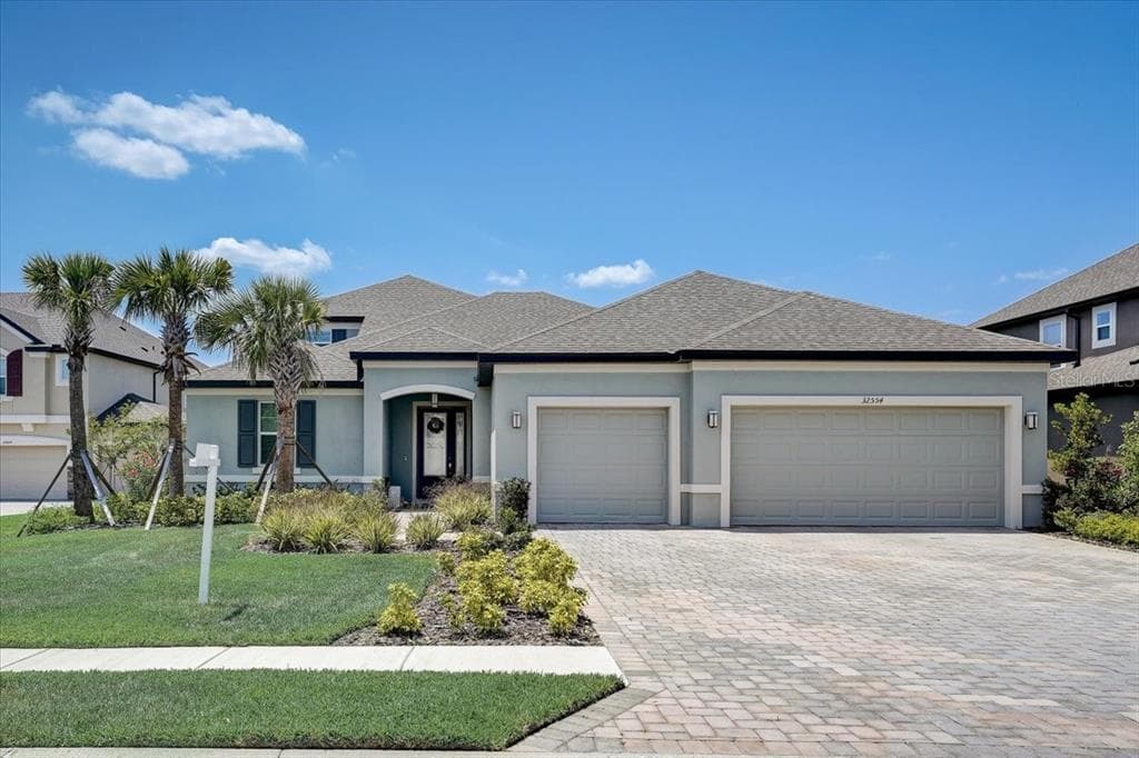 32554 SILVERCREEK WAY WESLEY CHAPEL, FL 33545