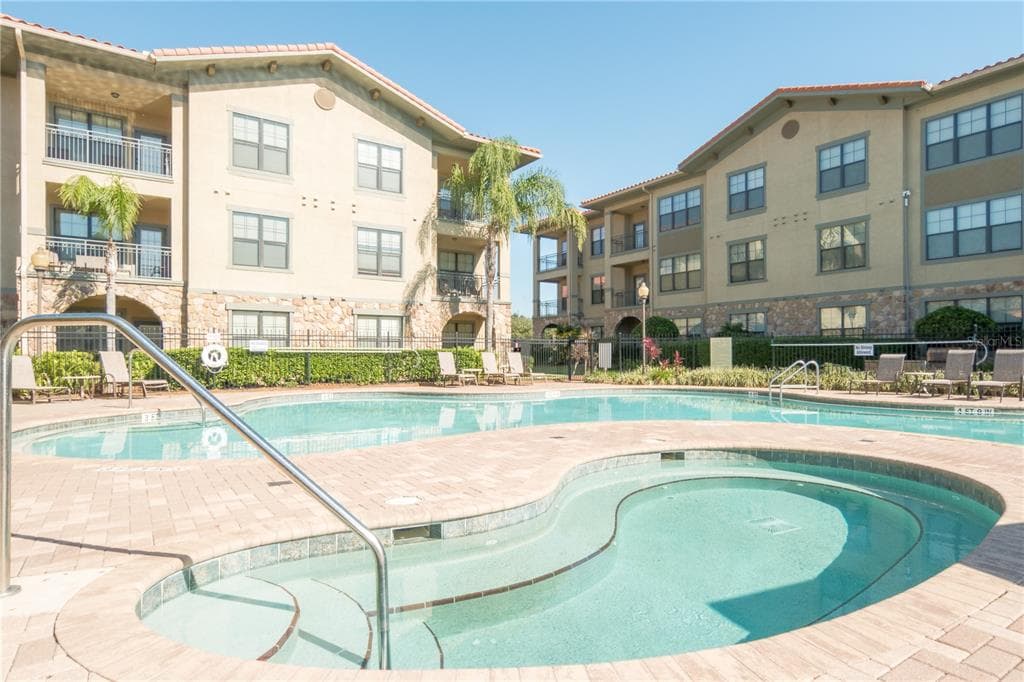 903 CHARO PARKWAY UNIT 812 DAVENPORT, FL 33897