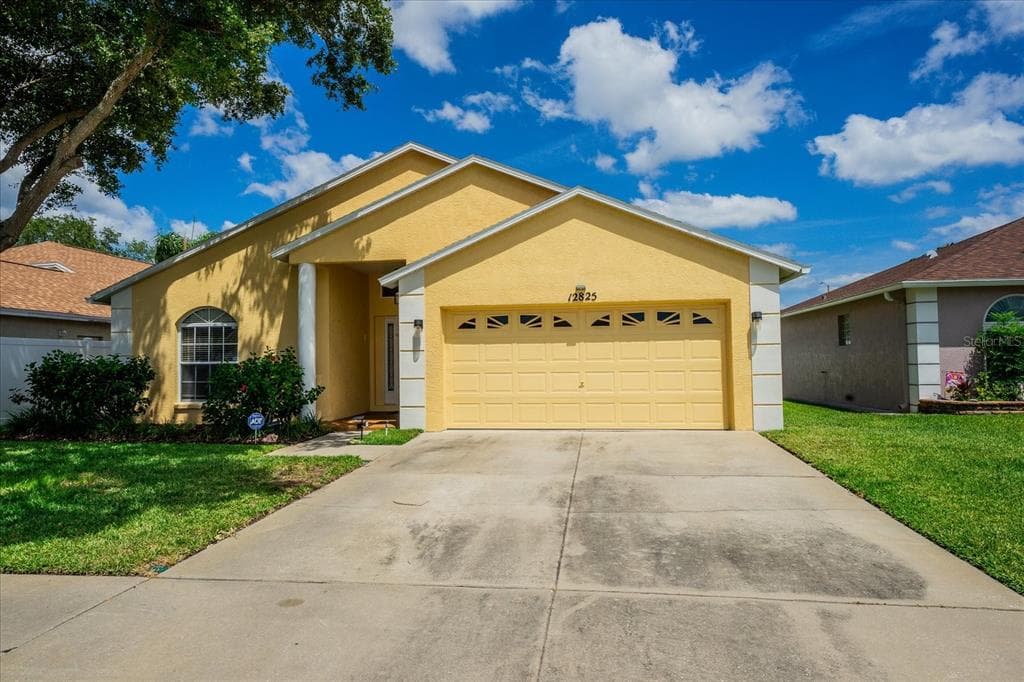 12825 PINEFOREST WAY W LARGO, FL 33773