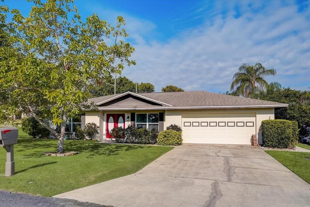 4627 CRESTVIEW LANE LAKELAND, FL 33813