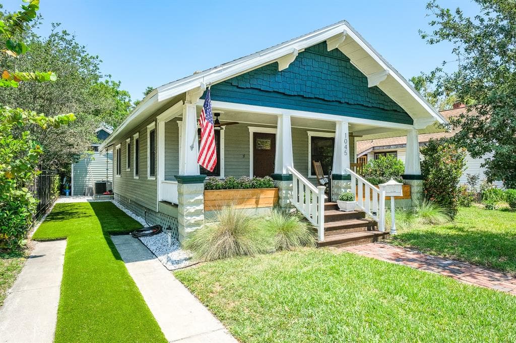 1045 21ST AVENUE N ST PETERSBURG, FL 33704