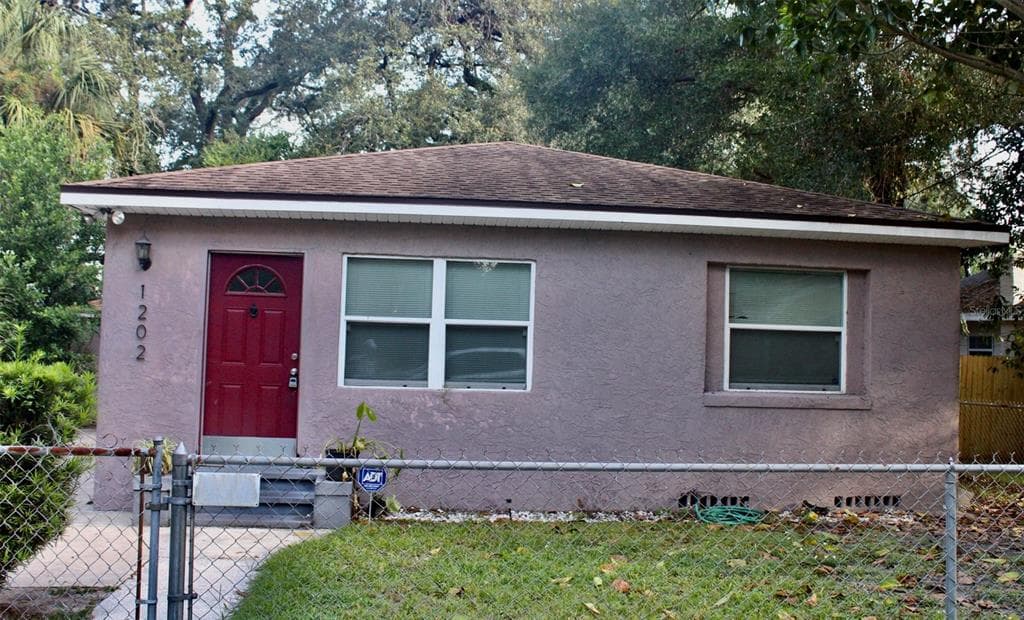 1202 E CAYUGA STREET TAMPA, FL 33603