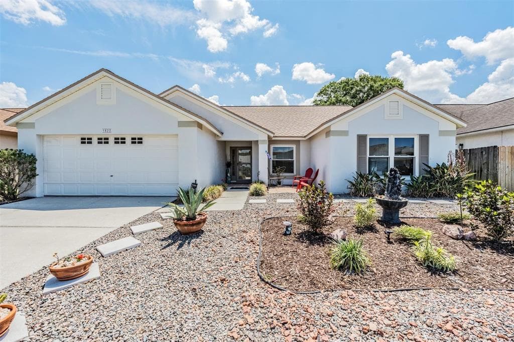 1422 LAKEHURST WAY BRANDON, FL 33511