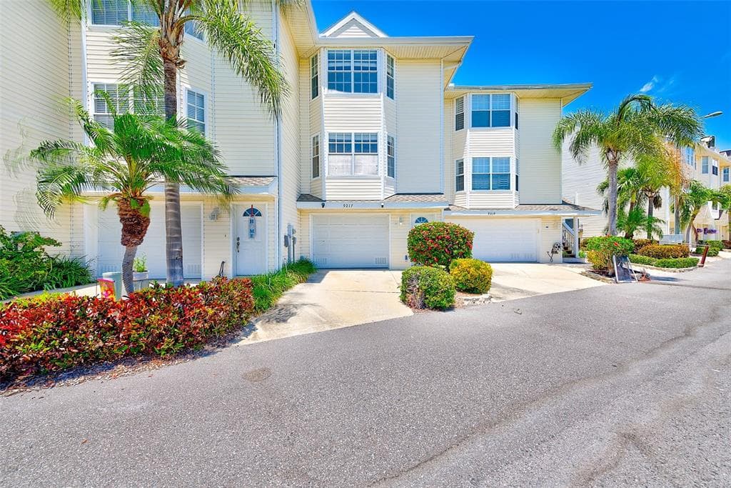 9217 CAPTIVA CIRCLE ST PETE BEACH, FL 33706