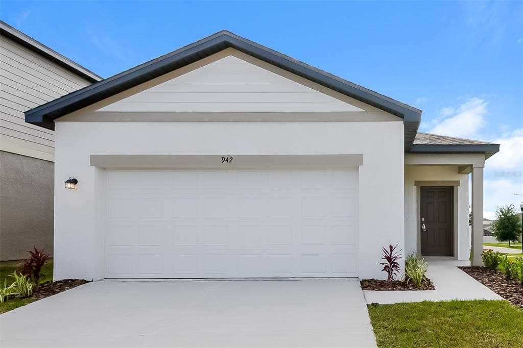 942 KELLY FERN LOOP RUSKIN, FL 33570