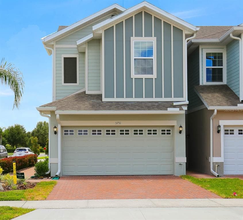5751 SKYTOP DRIVE LITHIA, FL 33547