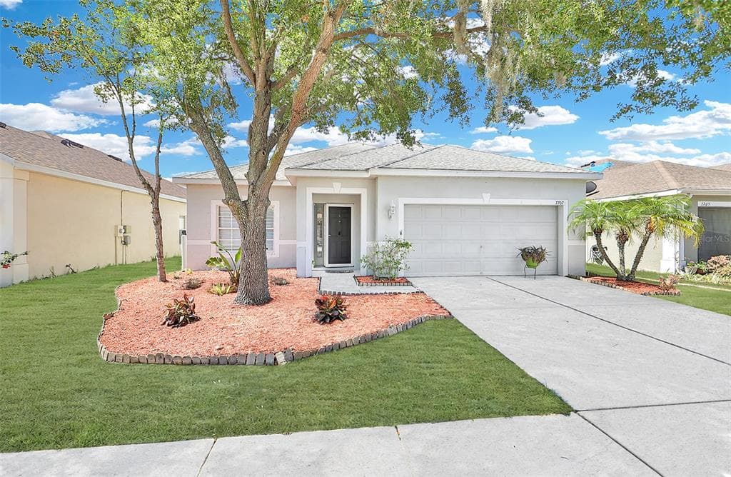 7707 DRAGON FLY LOOP GIBSONTON, FL 33534