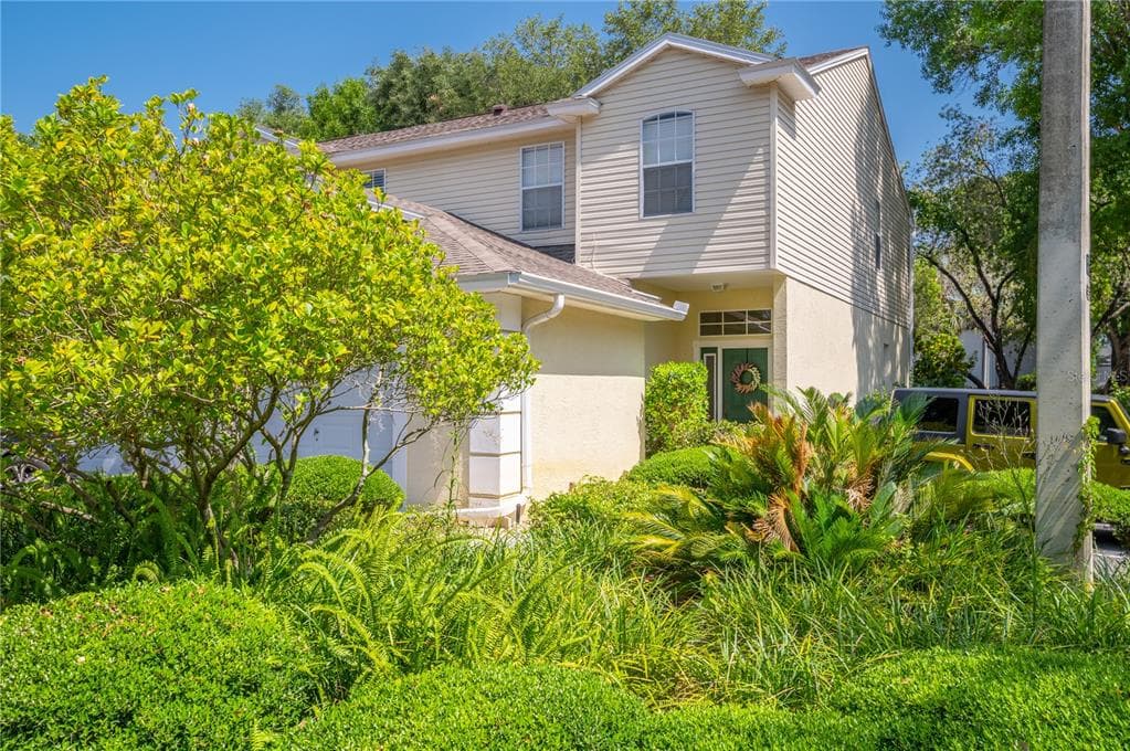 11242 CEDAR HOLLOW LANE